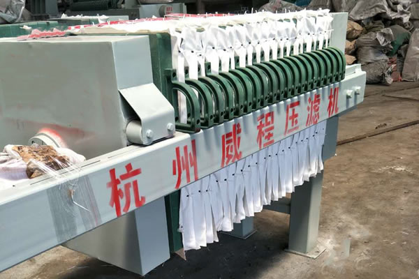 隔膜壓濾機濾板行動遲緩的原因是什麽